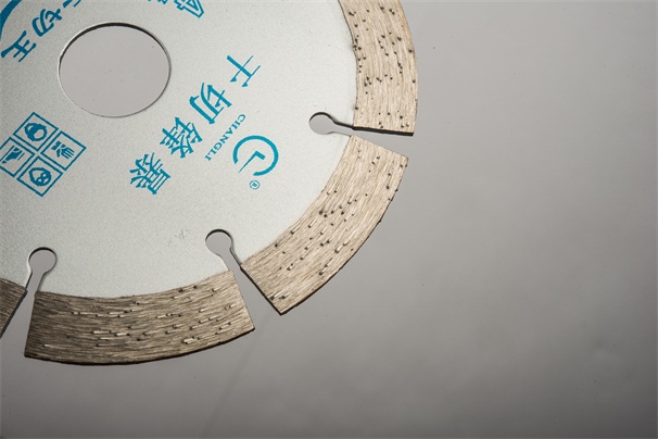 石材鋸片在不同的應用階段應該使用哪些石材機械呢？